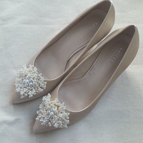 Champagne bridal kitten heels with pearls - Picture 3 of 7